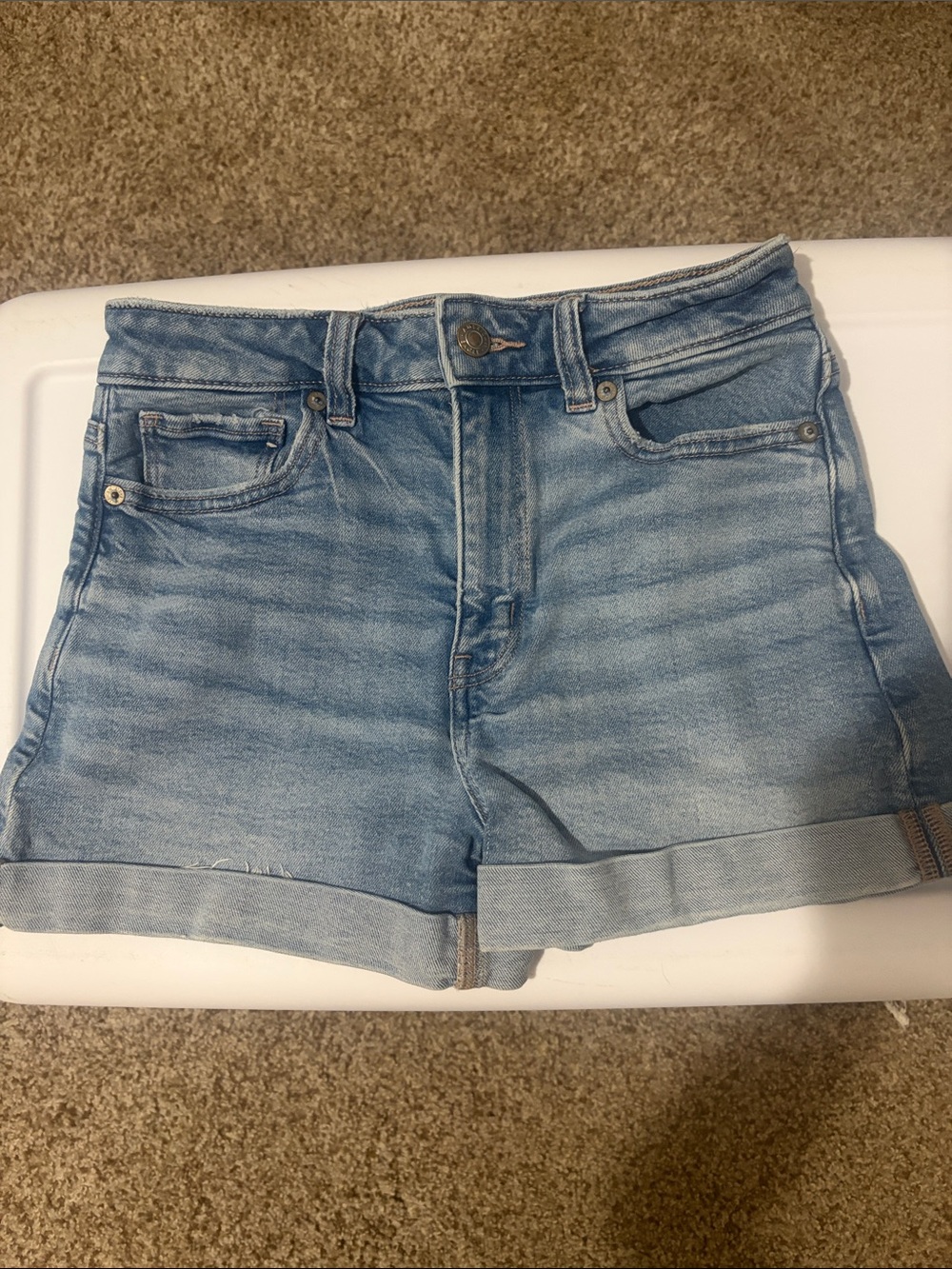 Women American Eagle Outfitters Light Wash Denim Shorts Size 0